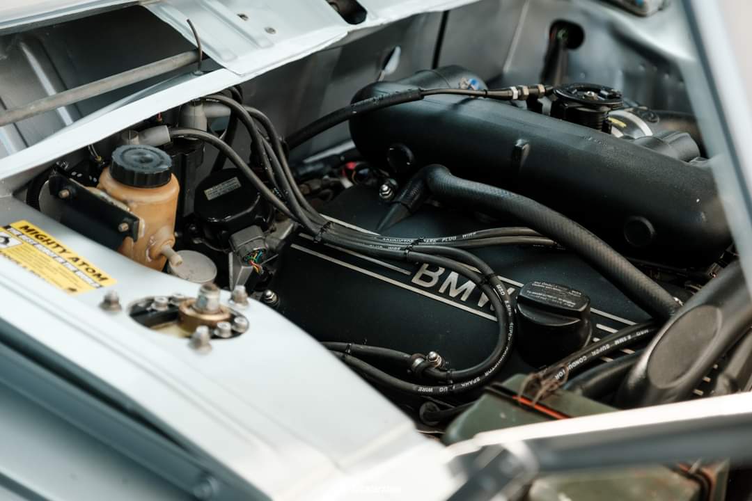 Turbocharged BMW 2002 Turbo Tribute